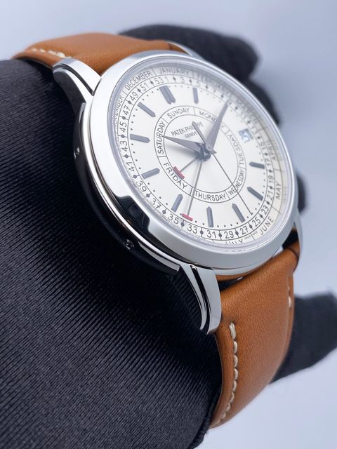 Patek Philippe Complications 5212A-001 Image 3